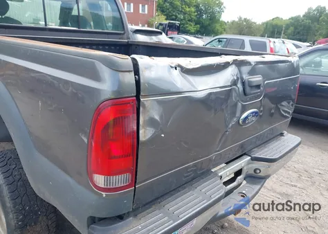 2004 Ford F-350 Lariat/Xl/Xlt z USA, uszkodzony, nr VIN 1FTSX31P24EC35168